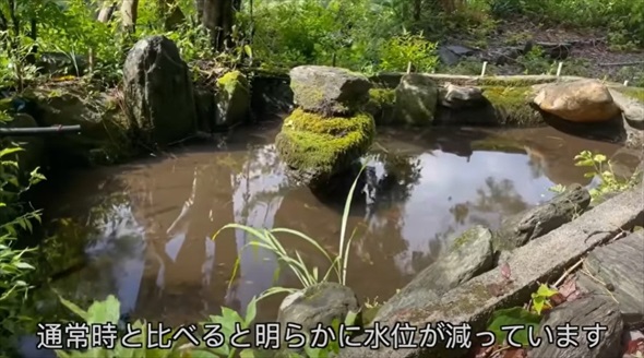 荒れ果てた水源を掃除したら