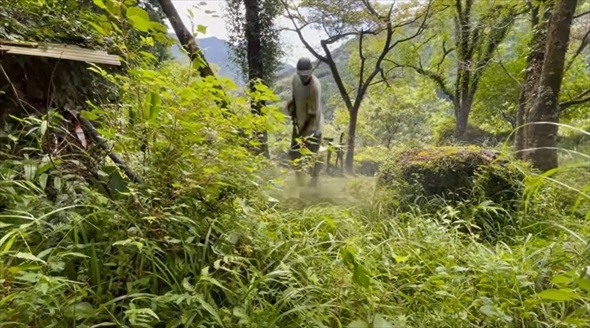 荒れ果てた水源を掃除したら