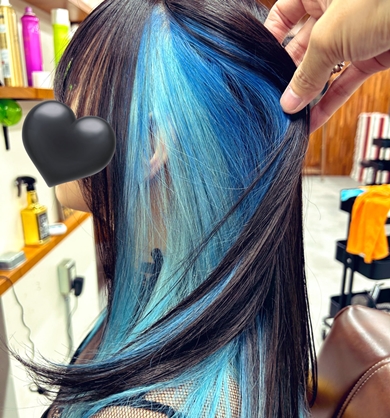 メガリザードンXみたいなヘアカラー