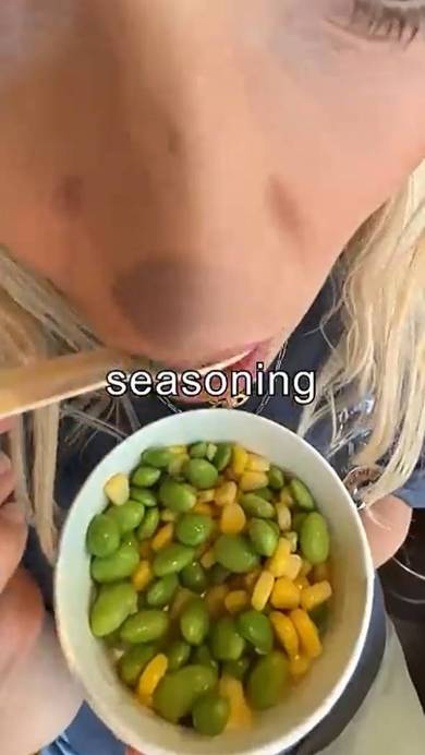 YouTubeチャンネル「Olivia D. Novak」の動画