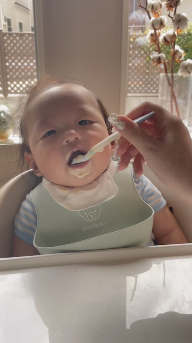 ヨーグルト初体験の息子