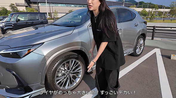 須田アンナさんがレクサス購入