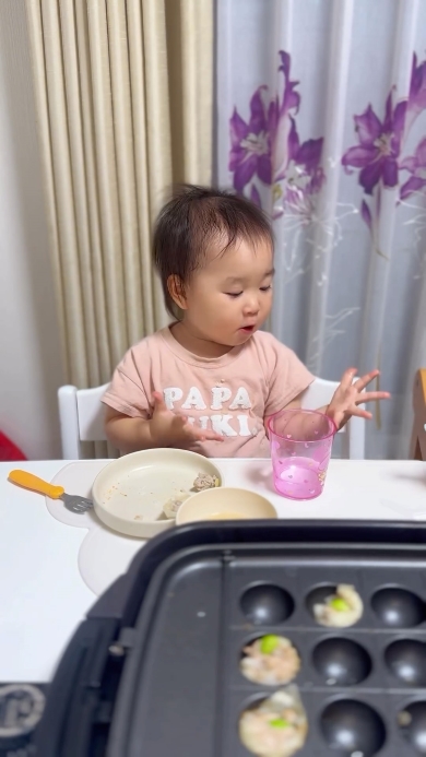 食べ終えたかこちゃん