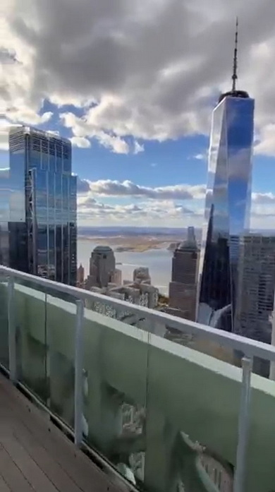 ニューヨークを一望できる眺望も魅力