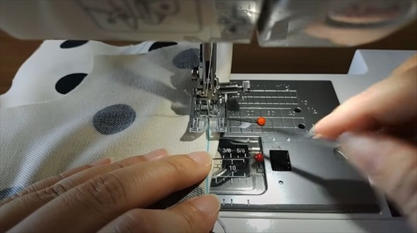 昭和のイラストを手作り服で再現してみた