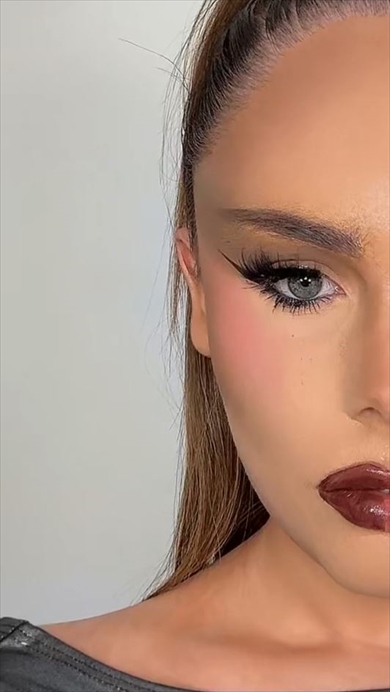 “男性視点vs女性視点”半顔メイクの差がすごい