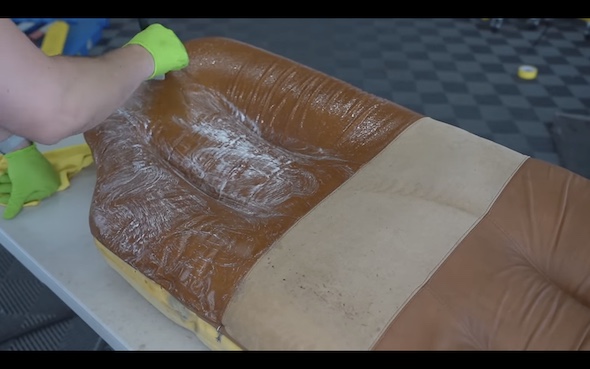 洗車 マセラティ