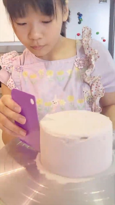 パティシエ目指す小学生がプロ顔負けの凄腕