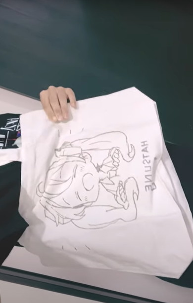 トートバッグに初音ミクの絵