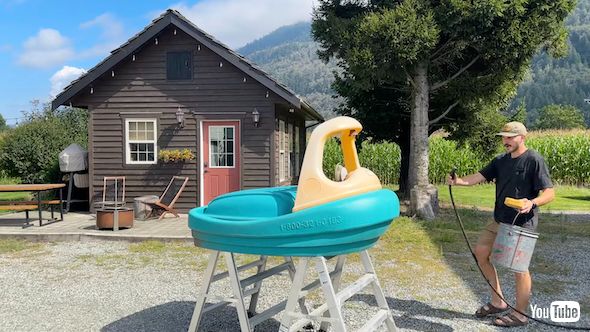 砂場として使う遊具