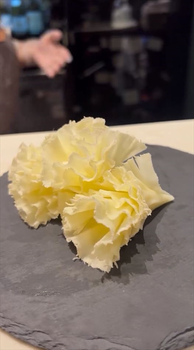 カーネーションみたいなチーズ
