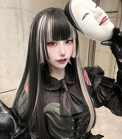 ホロライブ「儒烏風亭らでん」のコスプレ