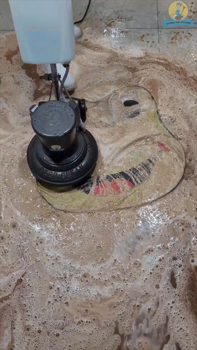 カーペット　洗浄　ビフォーアフター