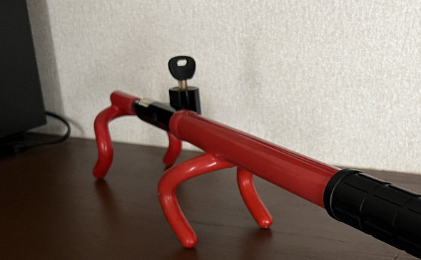 ハンドルロックがネコに