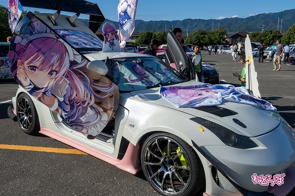 湊あくあ×フェアレディZの存在感……！ 痛車イベント「天下無双
