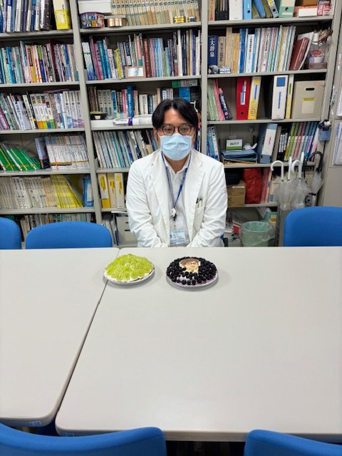 教授 誕生日祝い 理想 現実 ケーキ 孤独