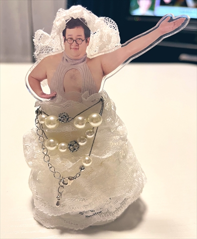 バキ童のアクスタをウエディング仕様に