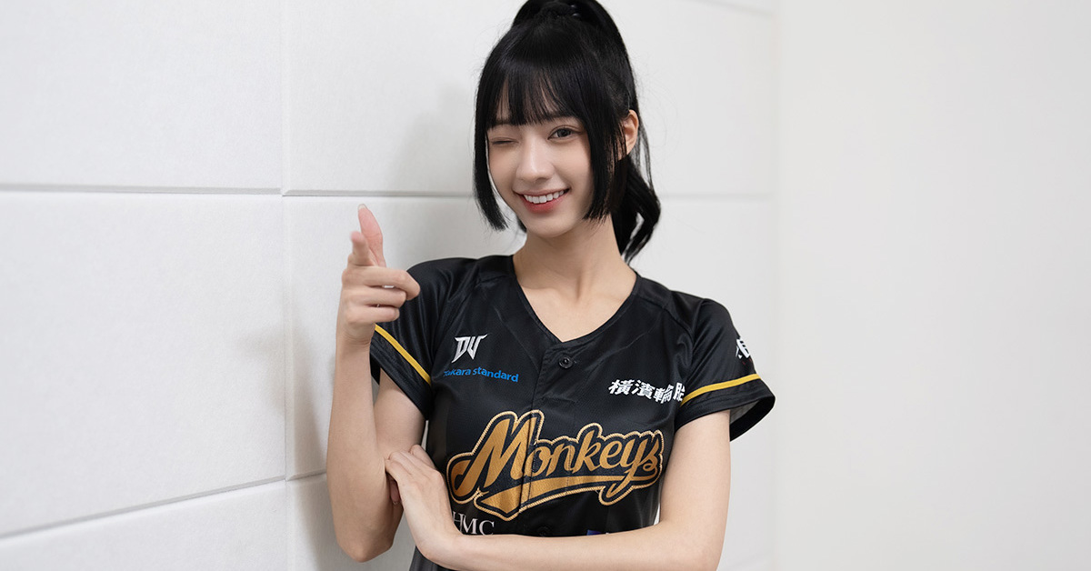 プレミア12 台湾代表 チア 琳 直筆サイン ガーリン 楽天ガールズ インタビュー】異次元スタイルと笑顔がすごい台湾チア・Galinに