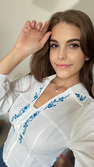 日本語を勉強しているウクライナ人女性