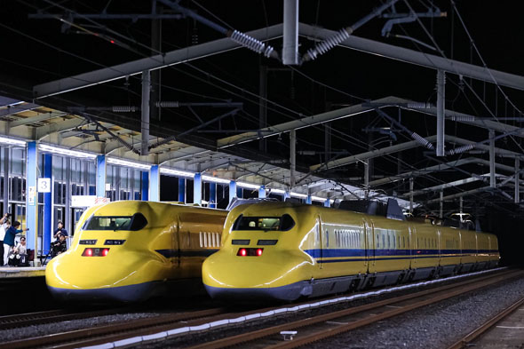 ドクターイエロー×2