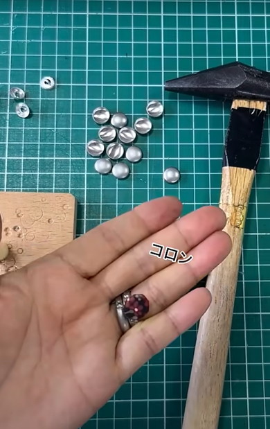 カーディガンをリメイク