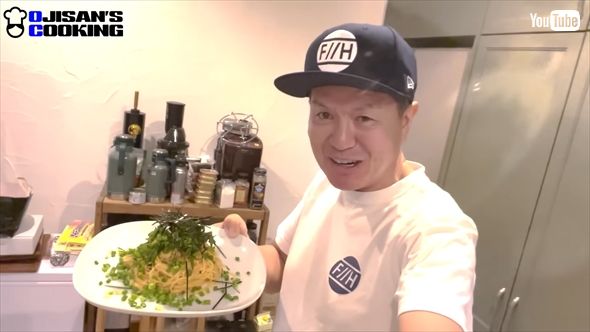 寝たきりの妻・松本伊代に料理を作る