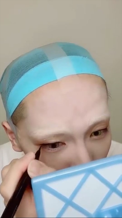 ツイステのフロイド・リーチのコスプレ