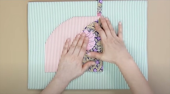 3回縫うだけのダブルメガネケース