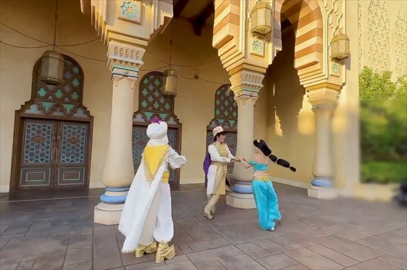 ジャスミン＆アラジン仮装をしていたら……