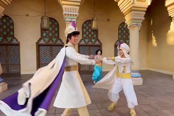 ジャスミン＆アラジン仮装をしていたら……