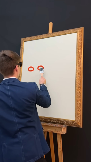 リズミカルに絵の具を置いてイーロン・マスクの絵を描く動画