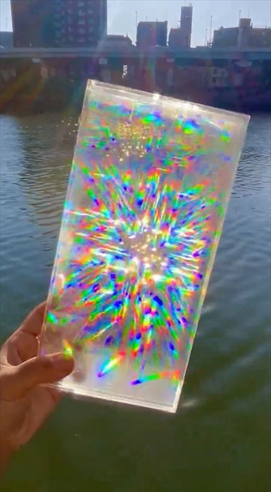 踊り水光スペクトラムきれい