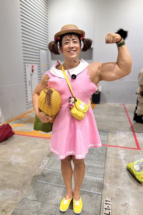 コスプレしたのはまさかの「メイ」!?