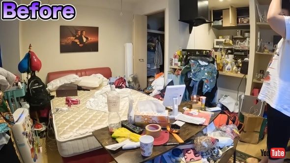 荷物が散乱していた部屋