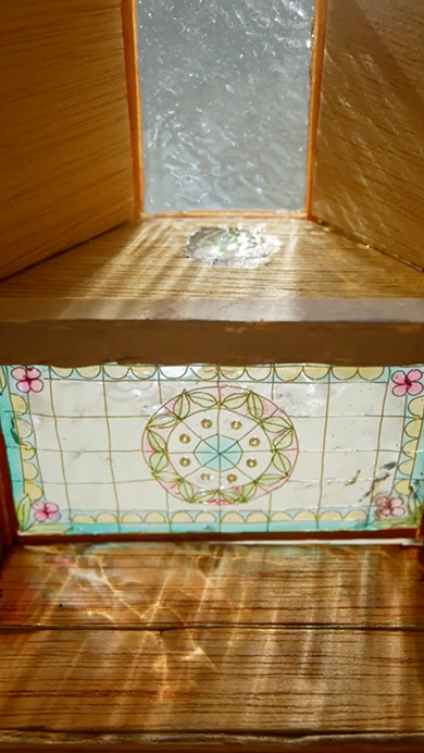 100均のワイヤーを使ったステンドグラス