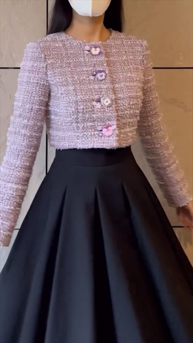 ツイード生地から作ったパンジーボタンのショートジャケット