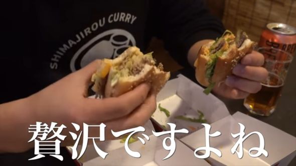 実物と再現ビッグマックをまとめて味わう