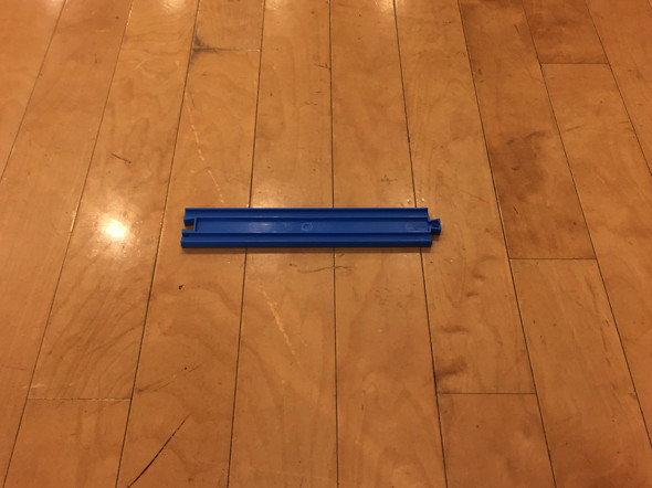 RTといいねの数だけプラレールをつなげる