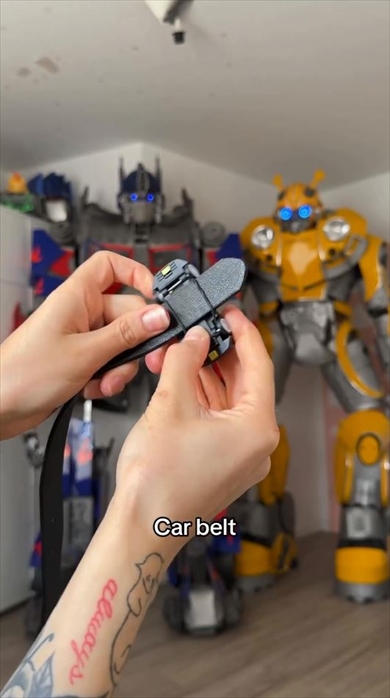 子どもが大喜びしそうなミニカーベルト