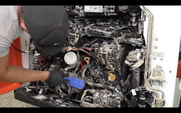 洗車 重機 ボブキャット