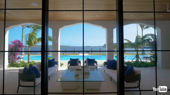 プライベートアイランド大豪邸