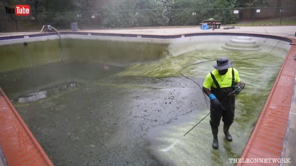 プール 掃除 清掃 濁った水 鮮やかな青 汚れ 洗浄 ビフォーアフター