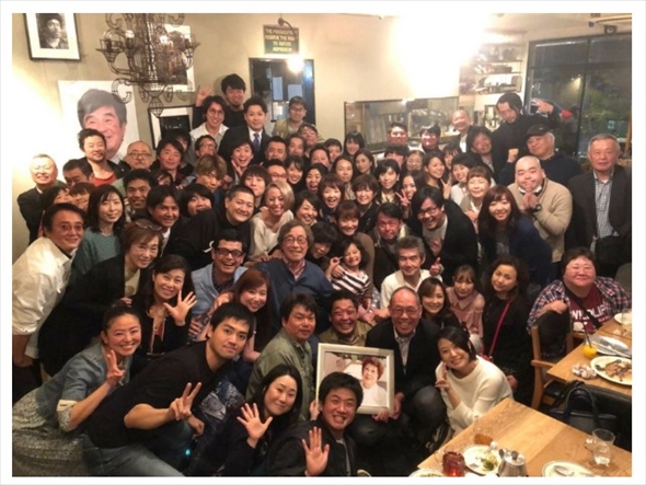 金八先生の元生徒＆スタッフが集結した武田鉄矢の誕生会