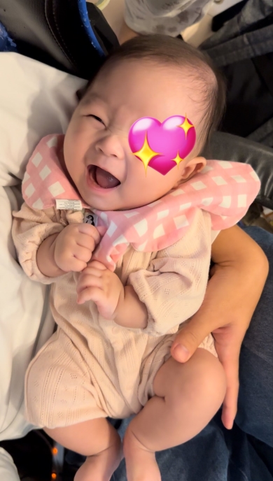 赤ちゃんの表情の変化