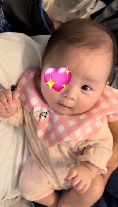 赤ちゃんの表情の変化