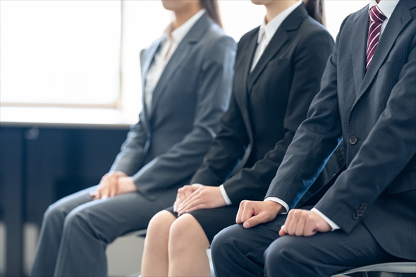 転職の面接でポケットにポケモンのラプラスしのばせた人