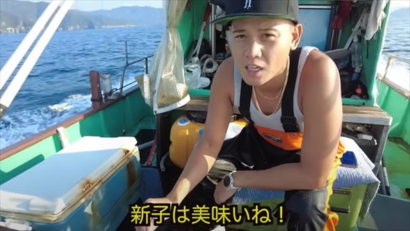 地元漁師の船に乗って海に出たら