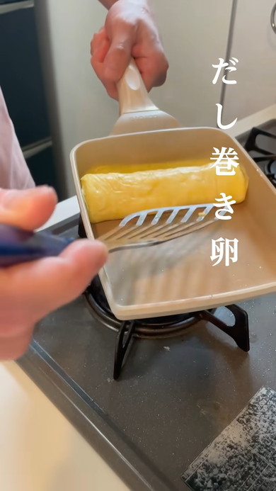 調理中のだし巻き