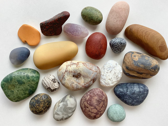 同じ海岸で拾った石