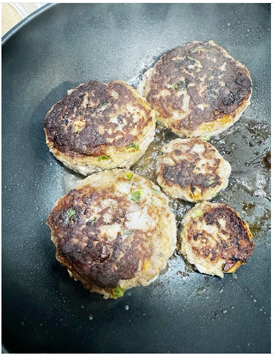 長男家族のために北斗晶が作ったハンバーグ